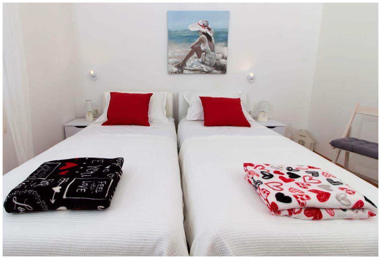 Large apartment between Split&Trogir Kaštela Buitenkant foto